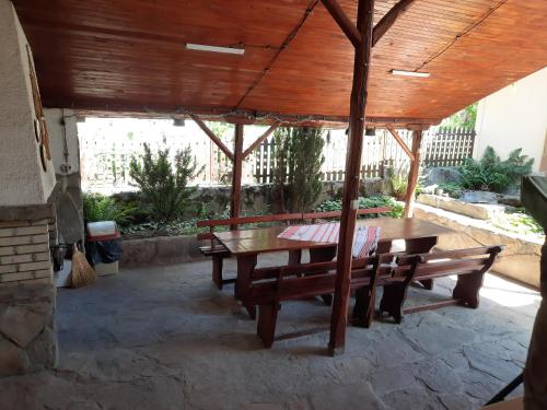 Χώρος καθιστικού στο Guest House Lazar Raykov