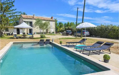 Awesome home in Bollène with Outdoor swimming pool, WiFi and 3 Bedrooms photo