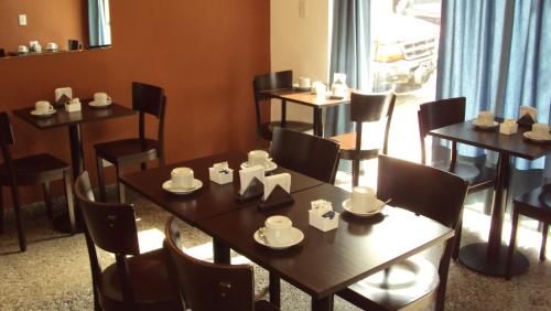 Restoran atau tempat lain untuk makan di Hotel Aries Palermo
