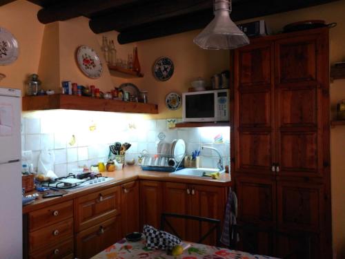 Majoituspaikan Casa Rural la Escalera keittiö tai keittotila