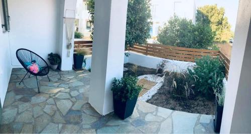 Photo de la galerie de l'établissement Cozy flat with garden, à Tinos