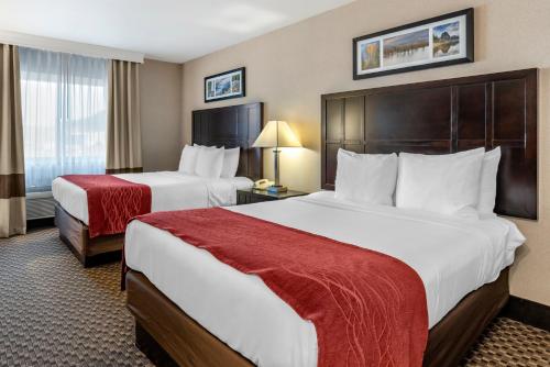 Кровать или кровати в номере Comfort Inn Troutdale-Portland East