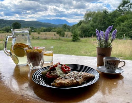 Mad i feriehuset eller i nærheden