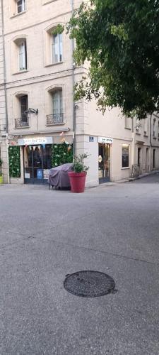 Zdjęcie z galerii obiektu Studio meublé quartier Carnot w Awinionie