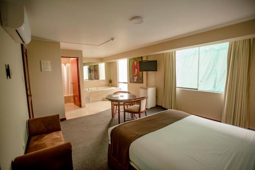 Gallery image of Hotel Park Suites in Lima