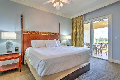 מיטה או מיטות בחדר ב-Lovely Championsgate Condo with Resort Amenities