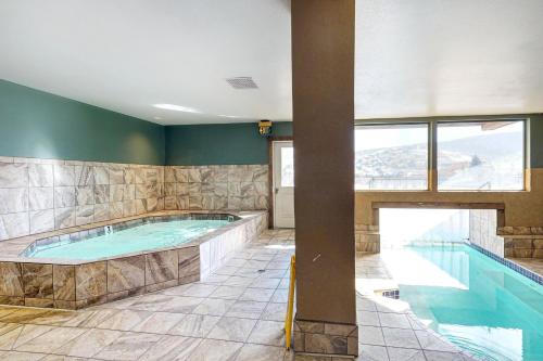 Silvercreek Suite 526 – Photos 3