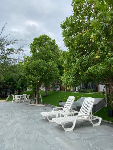 Zahrada ubytování Saksiam Lakeside Resort