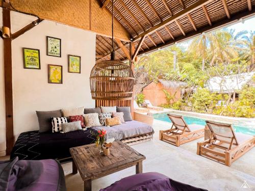 Istumisnurk majutusasutuses La Cocoteraie Ecolodge - Luxury Glamping Tents