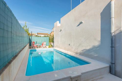 Casa Blanca, pool and beach