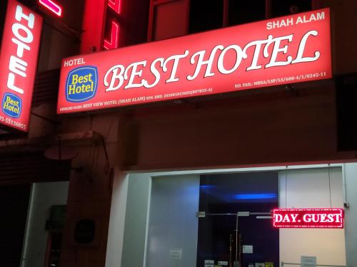 a sign for a best hotel on the side of a building at Best Hotel Shah Alam @ UITM, i-City & Hospital in Shah Alam