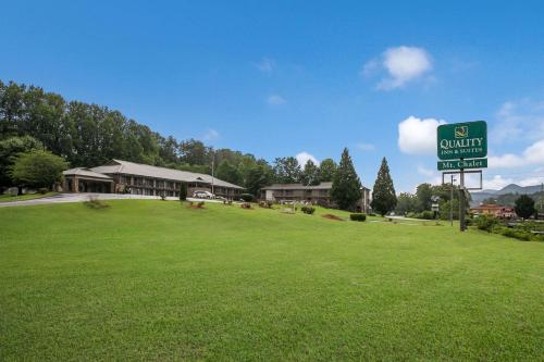 Quality Inn & Suites Mount Chalet – Photos 2