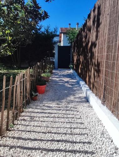 Superbe appartement avec jacuzzi avec jardin privé photo 14