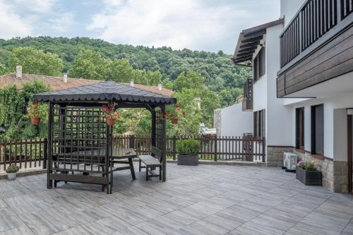 Imagem da galeria de Tarnovgrad Apartments - Free parking em Veliko Tŭrnovo