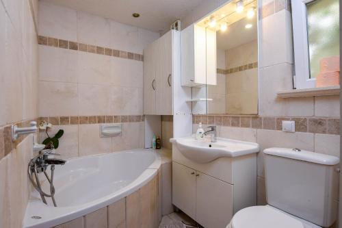 Kúpeľňa v ubytovaní Ancora Mokalo Apartments