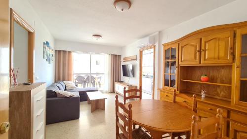 A television and/or entertainment centre at PALMERAS - Muy exclusivo y cerca de la playa!! Sólo familias