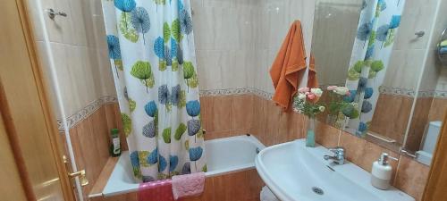 Ein Badezimmer in der Unterkunft Apartamento en Ogíjares, a 3 kilómetros de Granada