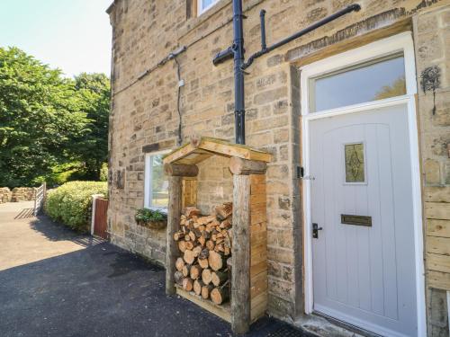 Gallery image of Tulip Cottage in Shipley