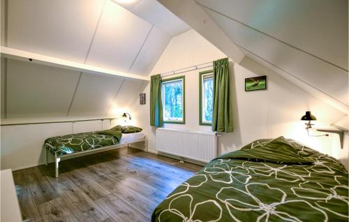 Кровать или кровати в номере Awesome Home In Meppen With Wifi And 4 Bedrooms