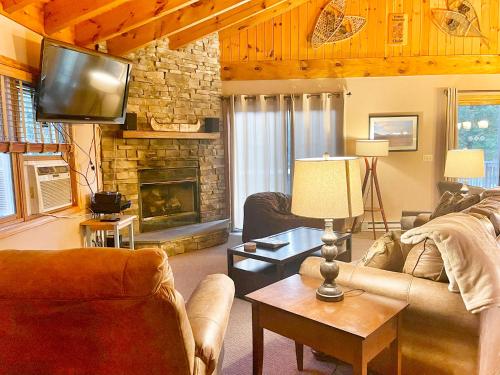 Esther Mountain Chalet – Photos 5