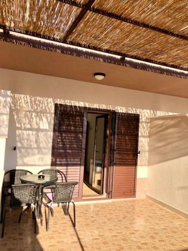 Балкон или терраса в Hotel B&B CHAMBERLAIN