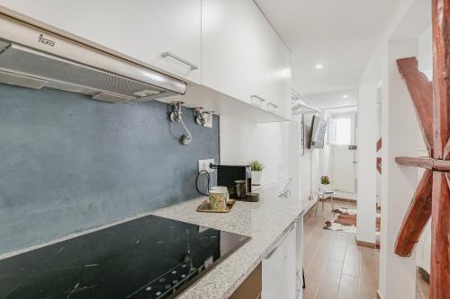 Alfama Lyfe - Historic Studio in Fado District