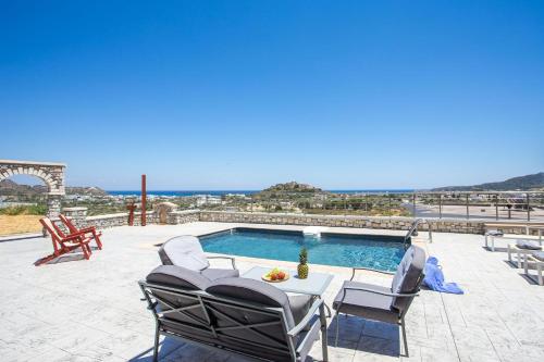 Des & Coo Luxury Villa with Private Pool