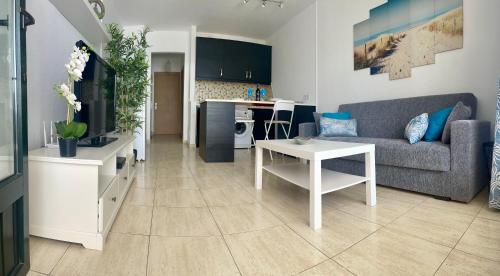 Μια τηλεόραση ή/και κέντρο ψυχαγωγίας στο Apartamento Lanzarote Volcano