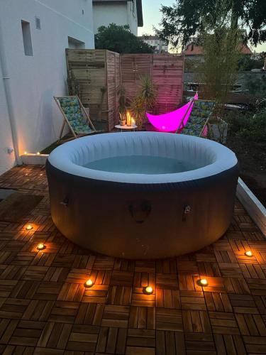 Superbe appartement avec jacuzzi avec jardin privé photo 13