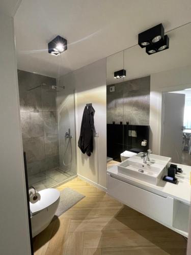 Koupelna v ubytování Luksusowy Apartament na Wydmach Międzywodzie