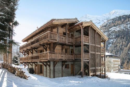 Nespecifikovaný výhled na hory nebo výhled na hory při pohledu z apartmánu