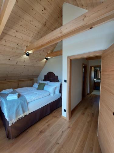 Gallery image of Ca' Fam Chalets in Lazisko