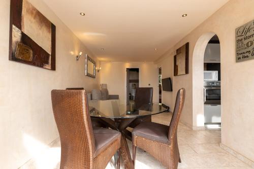 Seabreeze Carihuela Sea View Apartment with Terrace near the Beach
