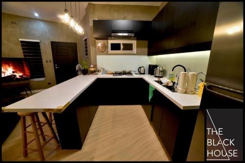 Dapur atau dapur kecil di The Black House