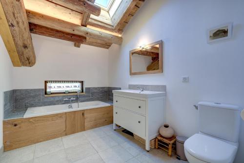 Kylpyhuone majoituspaikassa Chalet Heron