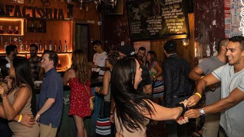 Clientes alojados en CHILL SPOT