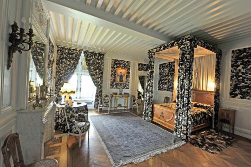 Ruang duduk di Château De Vollore