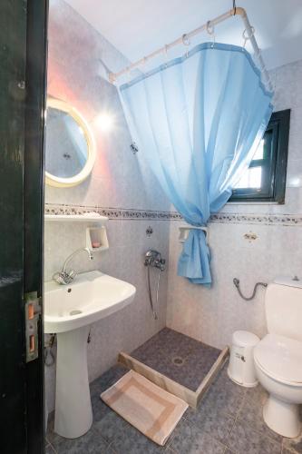 Ένα μπάνιο στο Mertonas Villa