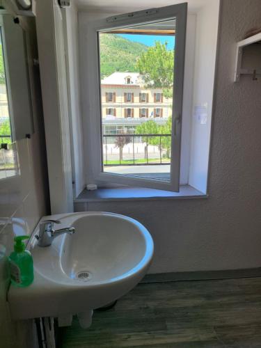 Fotografie z fotogalerie ubytování Hotel de la Gare v destinaci Briançon