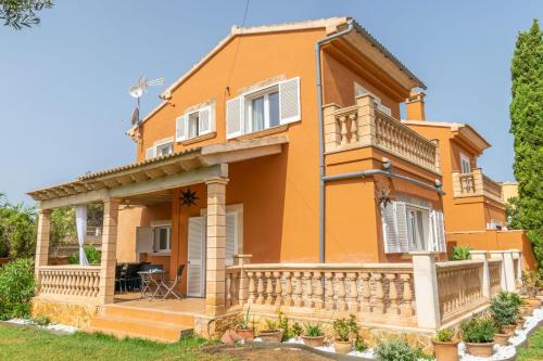 VILLA VALENTINA - Cozy villa for 6 people in Badia Blava. Free WiFi.