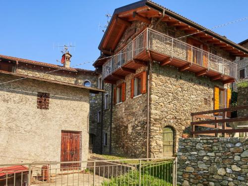 The building in which the holiday home is located