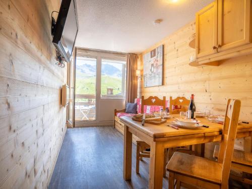 Apartment Lauzières 307 by Interhome