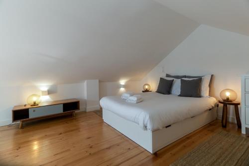 Loft Martires da Liberdade by Porto City Hosts