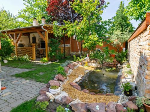 Vonkajšia záhrada v ubytovaní Apartment Kaldi by Interhome