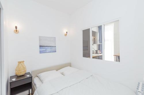 Nice 23 M Bright And Renovated Courtyard Side