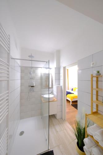 Ett badrum på PéterPál apartman