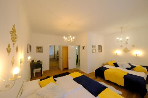 Postel nebo postele na pokoji v ubytování PéterPál apartman