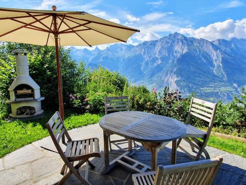 Chalet Cheechako by Interhome