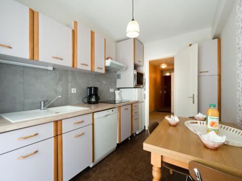 Apartment Le Morélia by Interhome