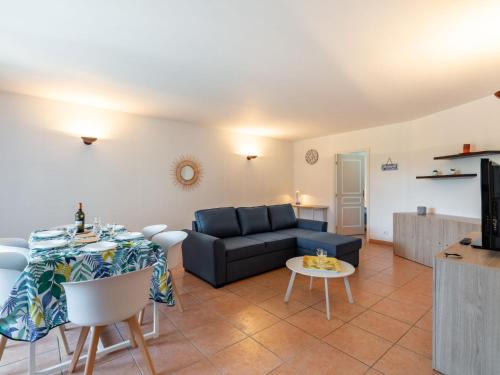 Apartment Terre du Soleil-1 by Interhome